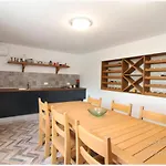 Apartment Tomas *