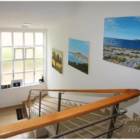 Tomas Apartment